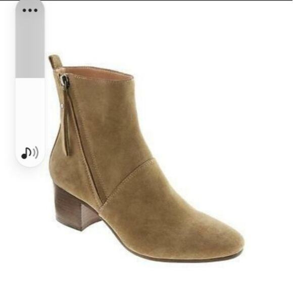 Suede Block Heel Ankle Booties – Size 7 | Soft Nude Tan Neutral Boots - Picture 3 of 17